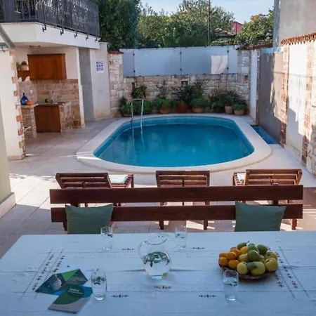 Willa Casa Menta Near Pula For 10 Persons - Private For Families & Friends With Wellness