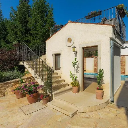 Casa Menta Near Pula For 10 Persons - Private For Families & Friends With Wellness *