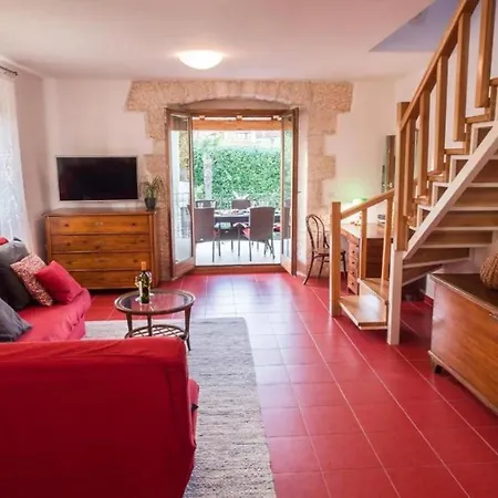 Casa Menta Near Pula For 10 Persons - Private For Families & Friends With Wellness *