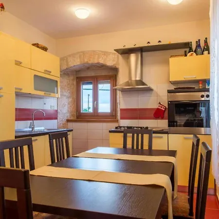 Casa Menta Near Pula For 10 Persons - Private For Families & Friends With Wellness