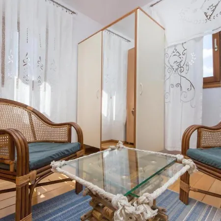Willa Casa Menta Near Pula For 10 Persons - Private For Families & Friends With Wellness