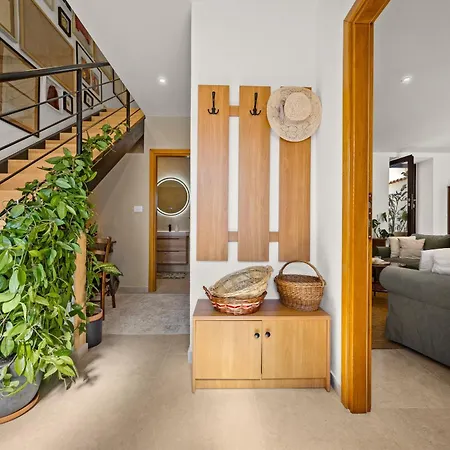 Casa Menta Near Pula For 10 Persons - Private For Families & Friends With Wellness Villa