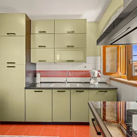 Casa Menta Near Pula For 10 Persons - Private For Families & Friends With Wellness *