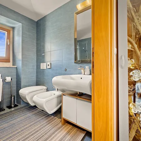Vila Casa Menta Near Pula For 10 Persons - Private For Families & Friends With Wellness *