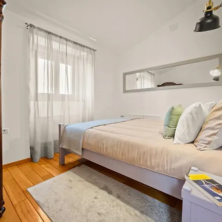 Casa Menta Near Pula For 10 Persons - Private For Families & Friends With Wellness Villa *