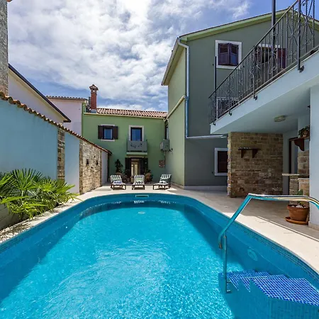 Casa Menta Near Pula For 10 Persons - Private For Families & Friends With Wellness Villa *