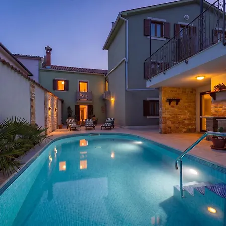 Casa Menta Near Pula For 10 Persons - Private For Families & Friends With Wellness *
